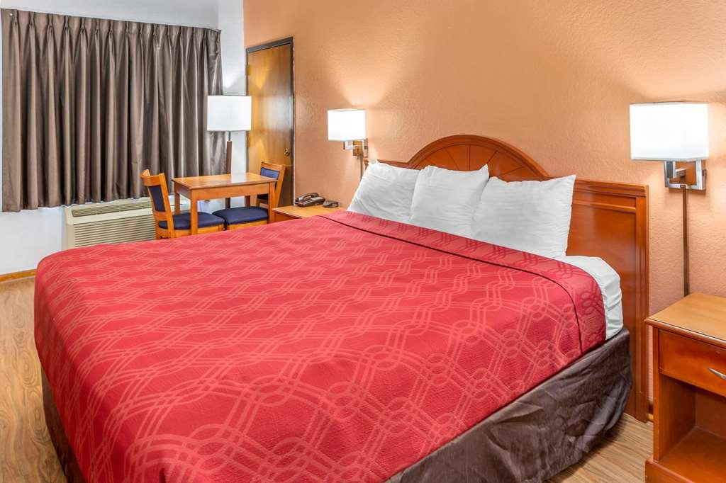 Econolodge Inn & Suites Albany Cameră foto