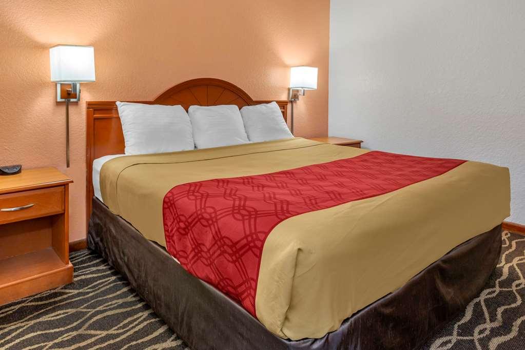 Econolodge Inn & Suites Albany Cameră foto