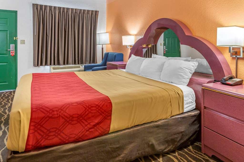 Econolodge Inn & Suites Albany Cameră foto