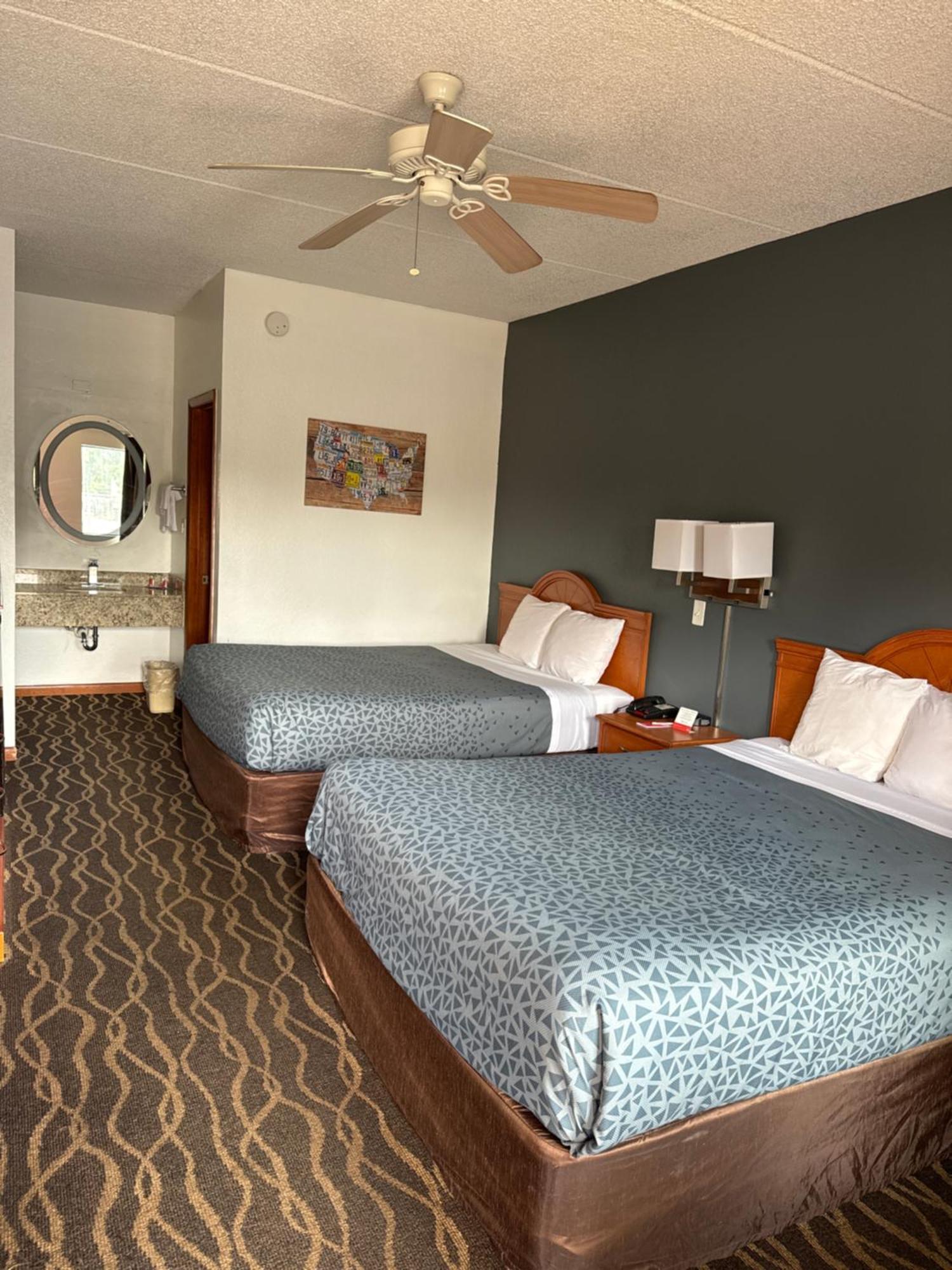Econolodge Inn & Suites Albany Exterior foto